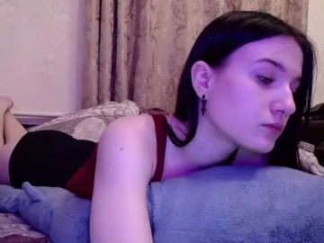 gray_shy  01-08-2021 cuckold Female